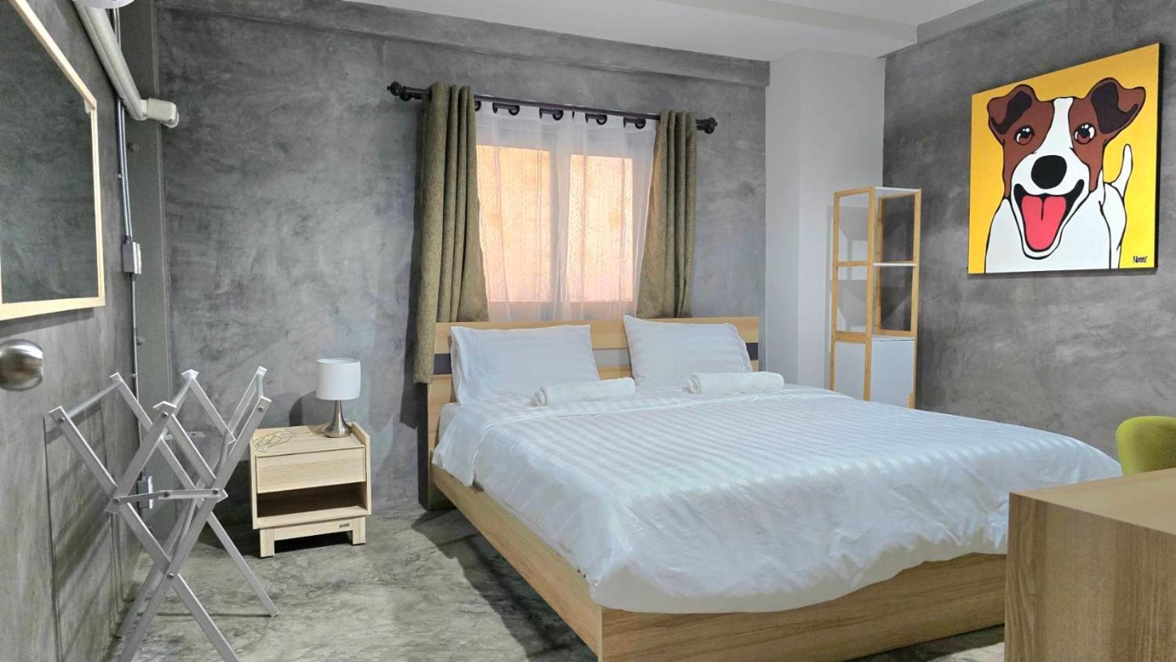 Captain Joe Cafe & Hostel Hua Hin Bagian luar foto