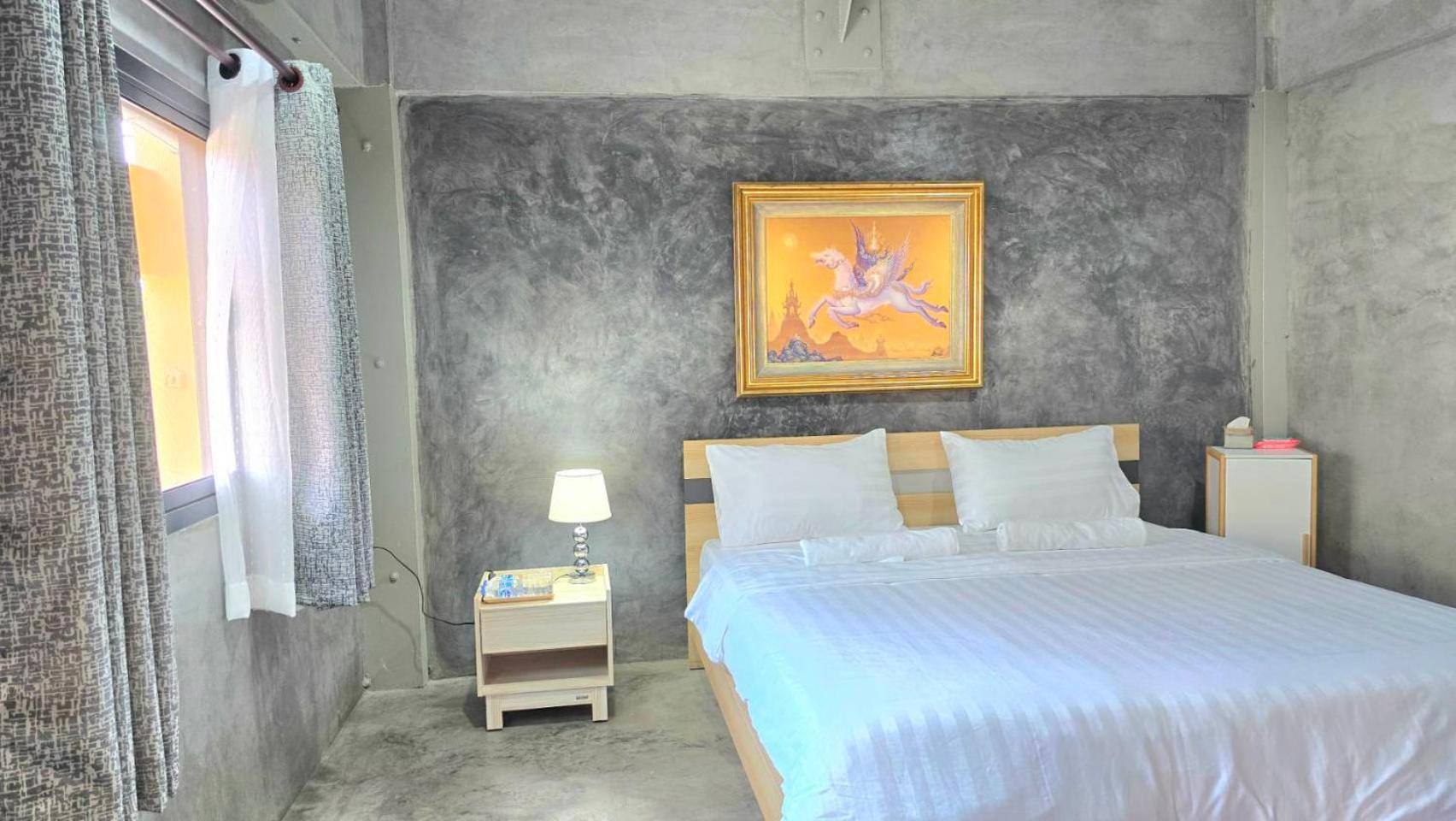 Captain Joe Cafe & Hostel Hua Hin Bagian luar foto